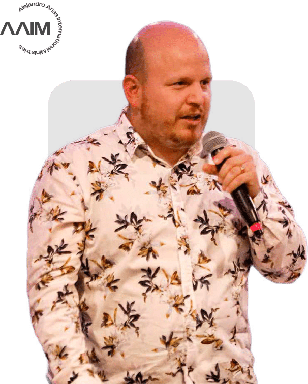 Pastor Alejandro Arias